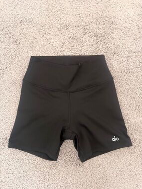 ALO Yoga 5" Airlift Energy Short